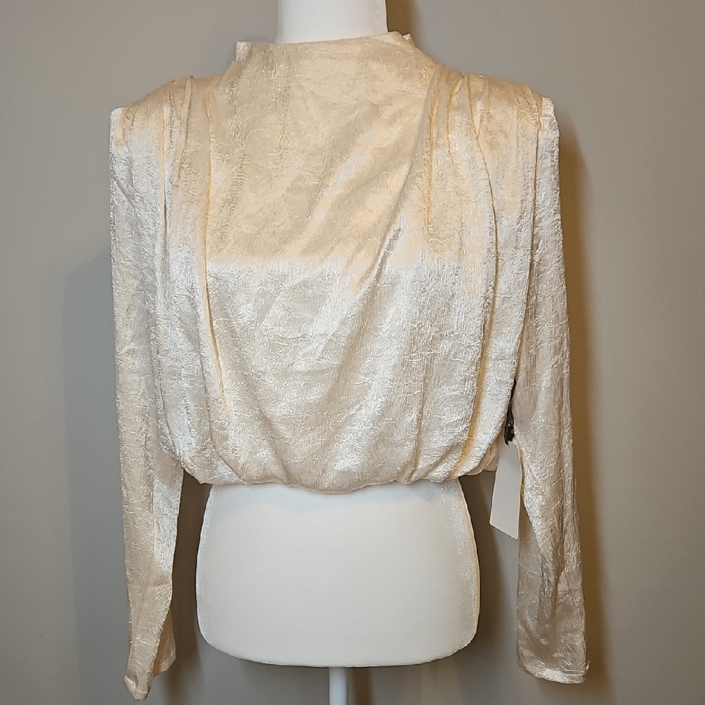 Milk & Honey Cream Women's Crop Top Blouse Long sleeve Size Large